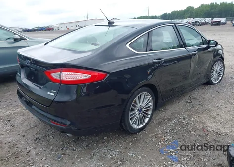 2015 Ford Fusion Se z USA, uszkodzony, nr VIN 3FA6P0HD2FR274313